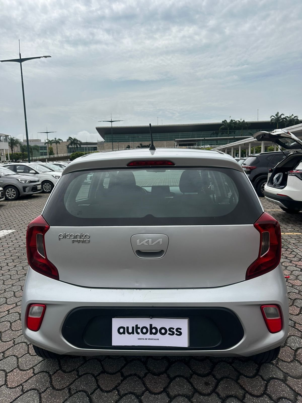 2023 KIA PICANTO LX AC (Código A123)