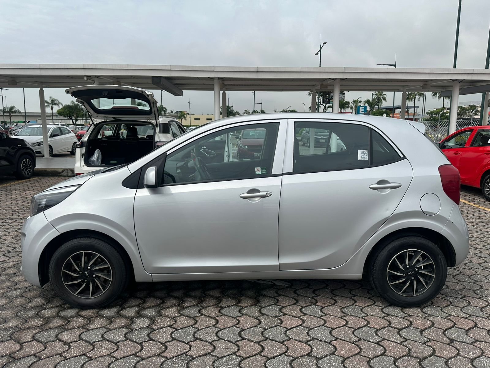 2023 KIA PICANTO LX AC (Código A126)