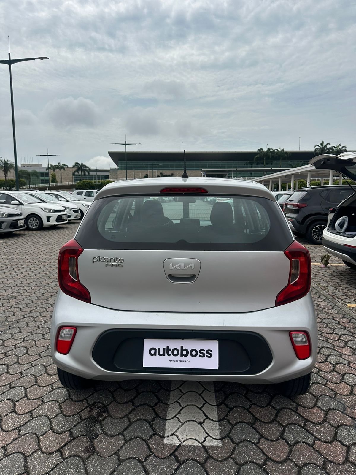 2023 KIA PICANTO LX AC (Código A126)