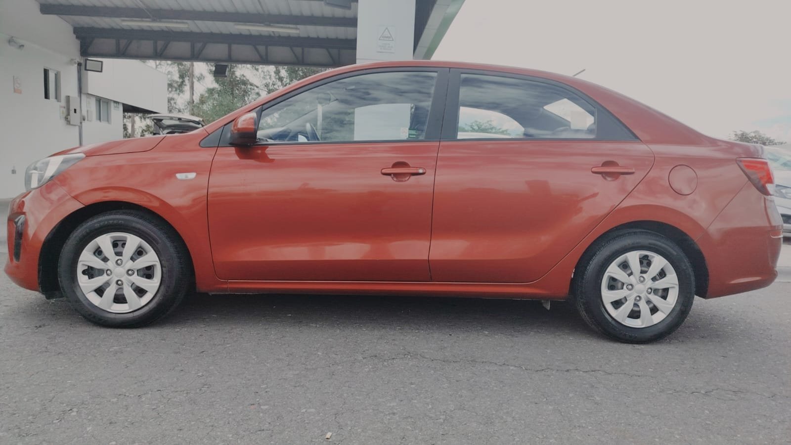2023 KIA SOLUTO XCITE AC (Código B108)