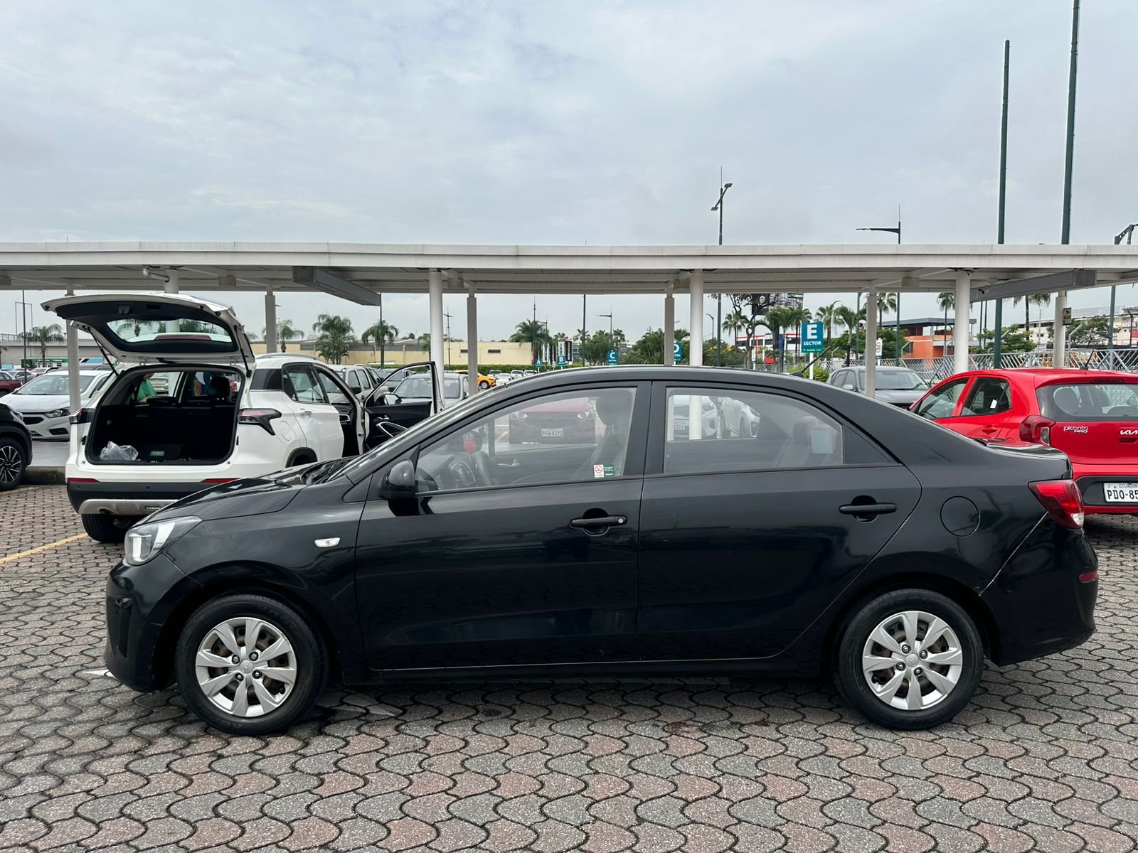 2023 KIA SOLUTO XCITE AC (Código B117)