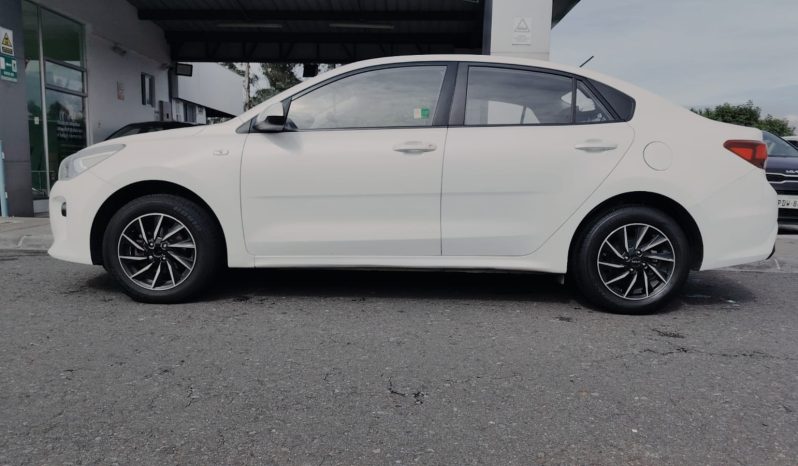 Kia Rio LX AC 2021 (Código:C37) full